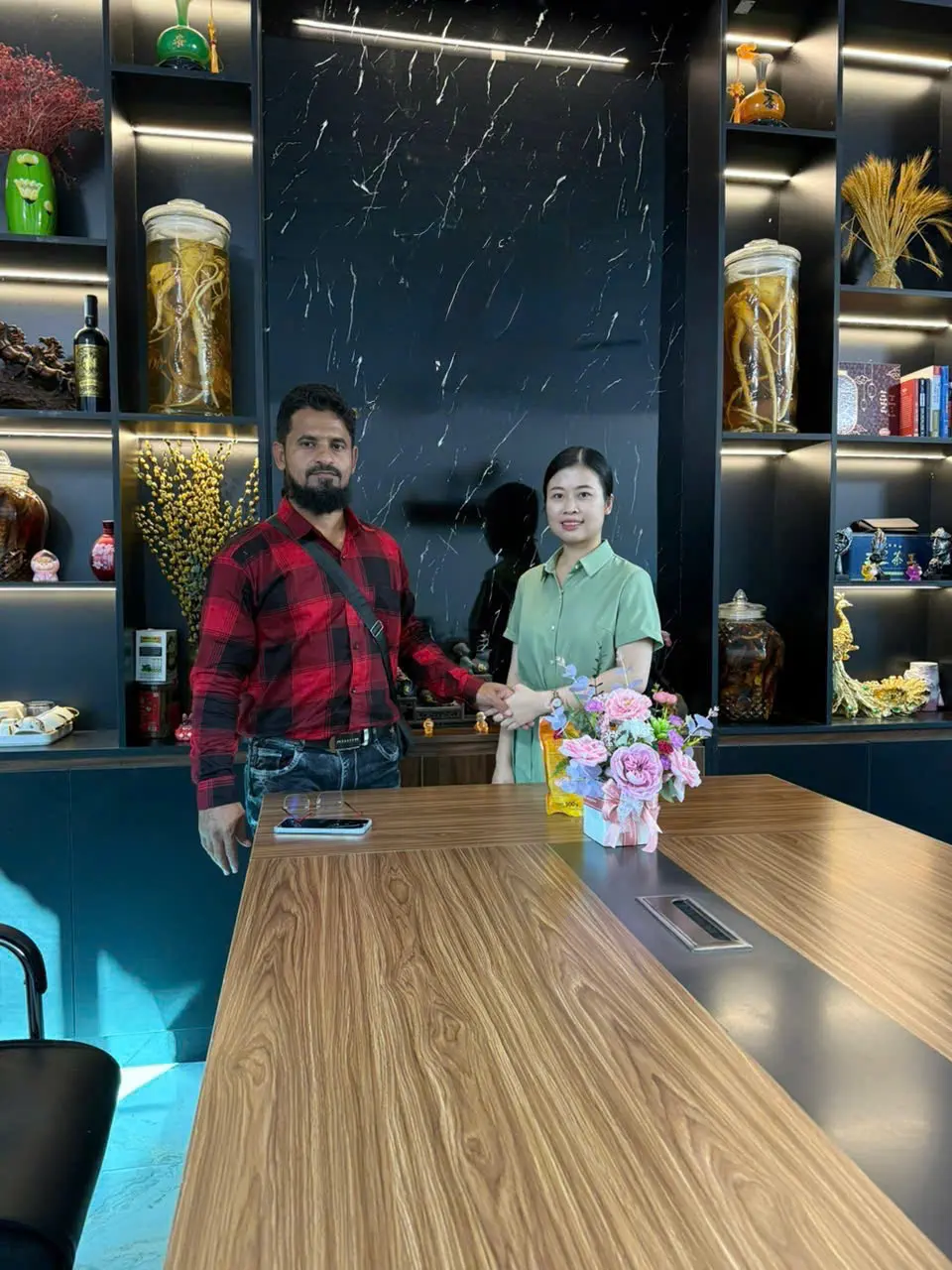 international buyers visiting vietnam plywood factory hcply export partner visit