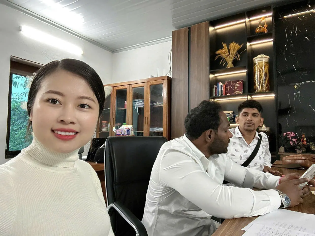 vietnam plywood export to india container loading factory direct hcply