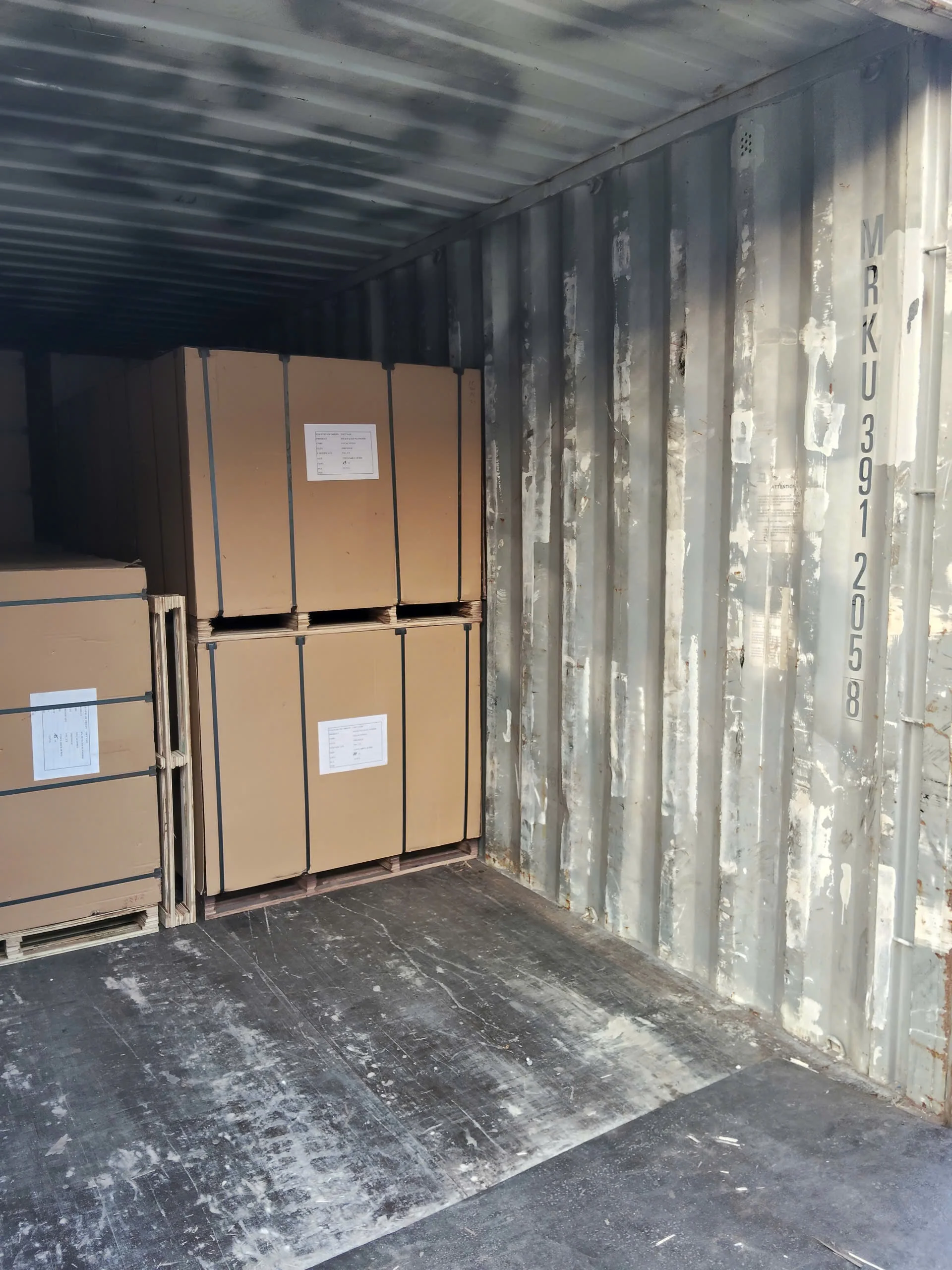 plywood pallet loading into 40HC container with forklift hcply vietnam factory export standard