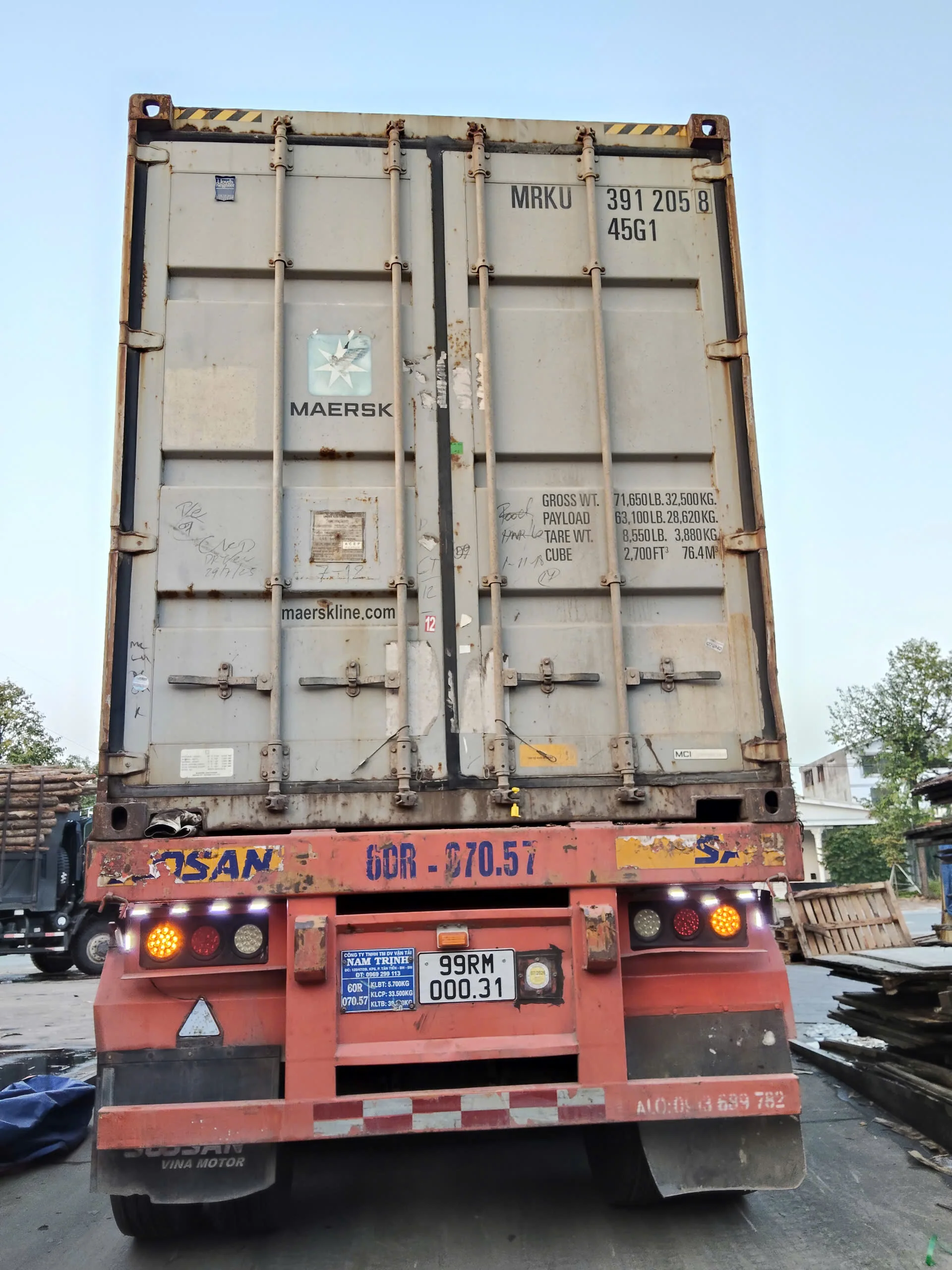 styrax core plywood packing 1220x2440 18 pallets per 40HC container hcply vietnam factory