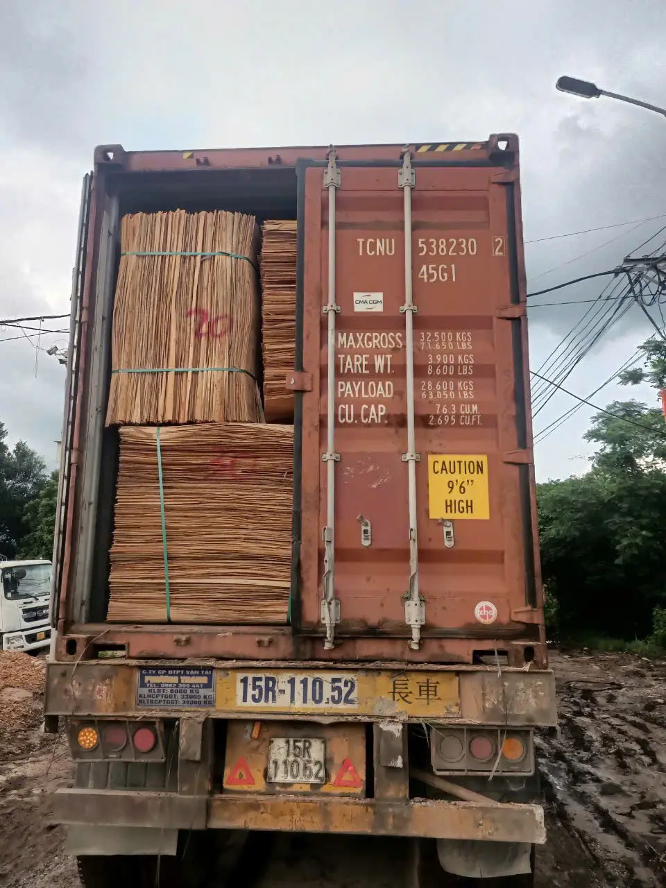 Eucalyptus core plywood packing 15 pallets per 40HC HCPLY Vietnam factory