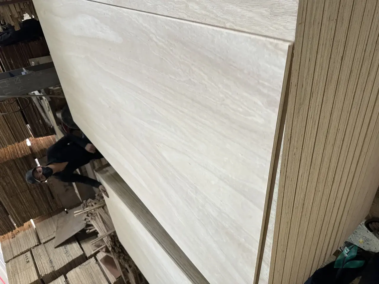 Eucalyptus plywood Vietnam export hardwood grade hcply 023