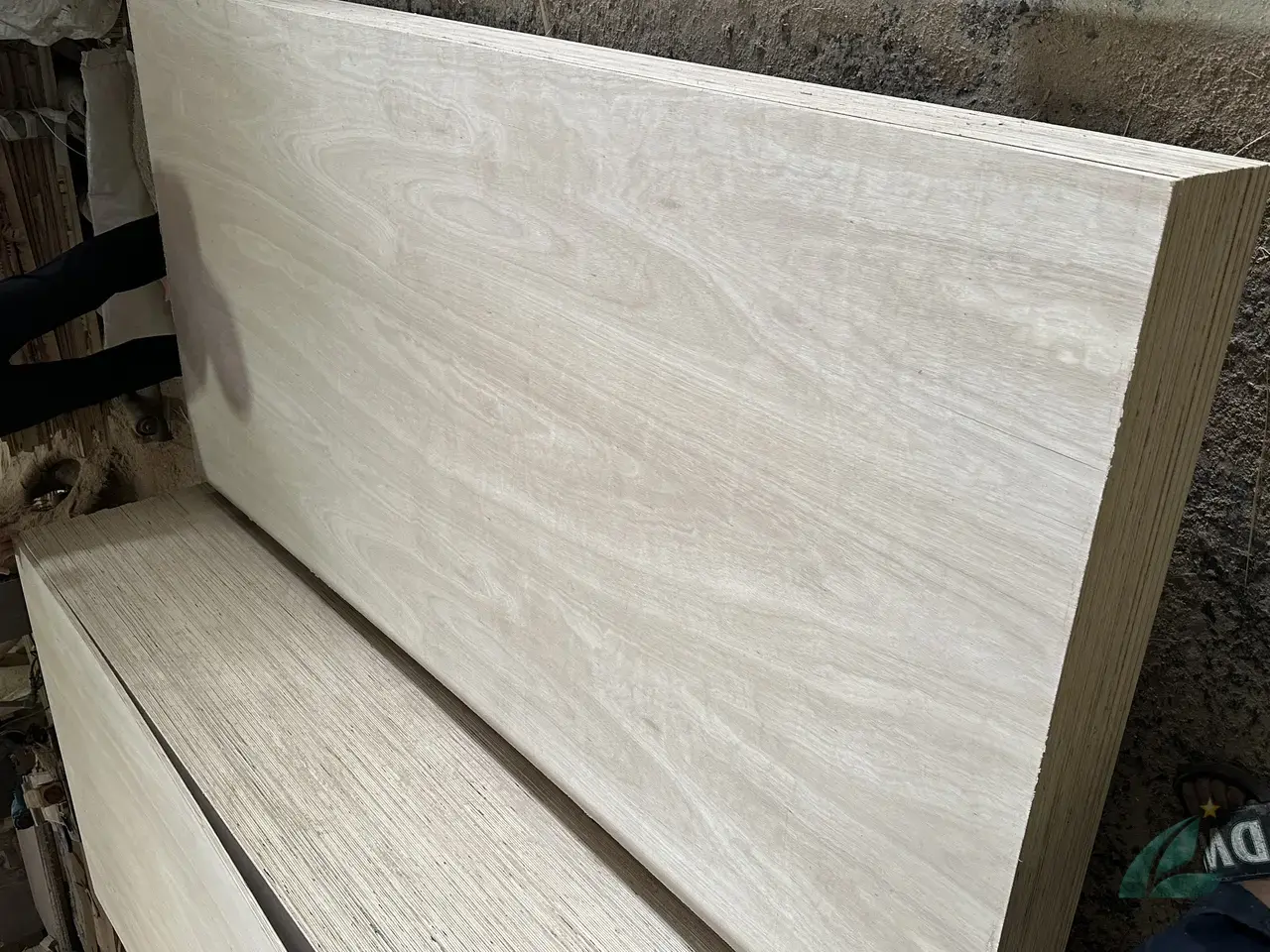 Eucalyptus plywood Vietnam export hardwood grade hcply 028