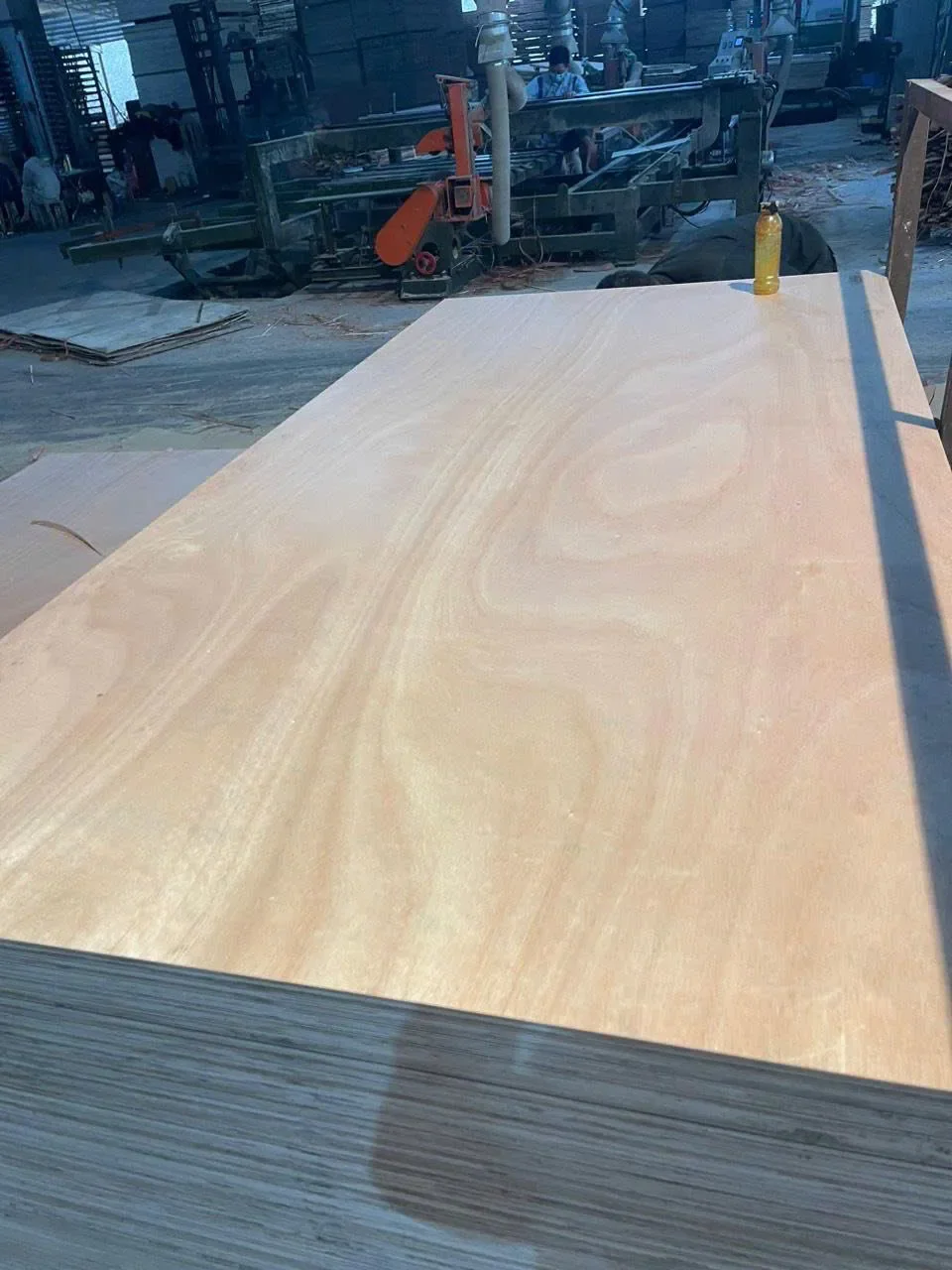 Okoume plywood Vietnam export lightweight panel hcply 056