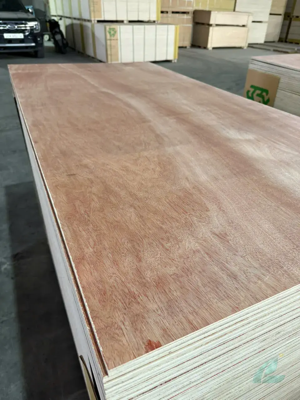 Packaging plywood Vietnam factory export pallets crates HCPLY