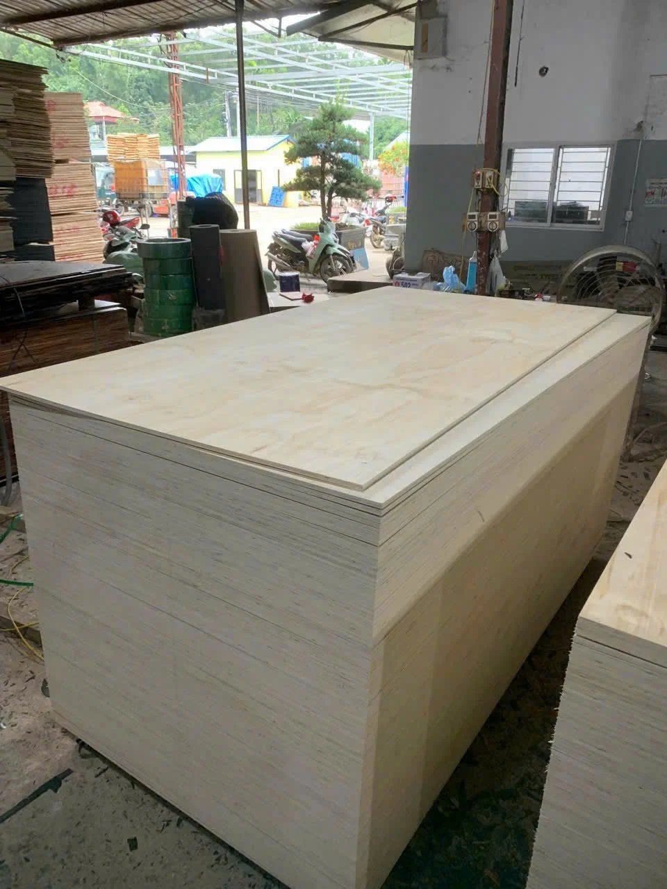 Pine plywood structural grade Vietnam — factory export grade HCPLY