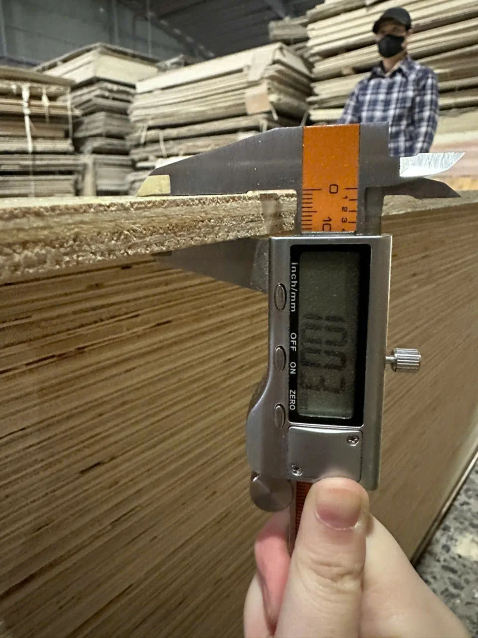 QC thickness inspection 18mm plywood Vietnam HCPLY export standard quality check