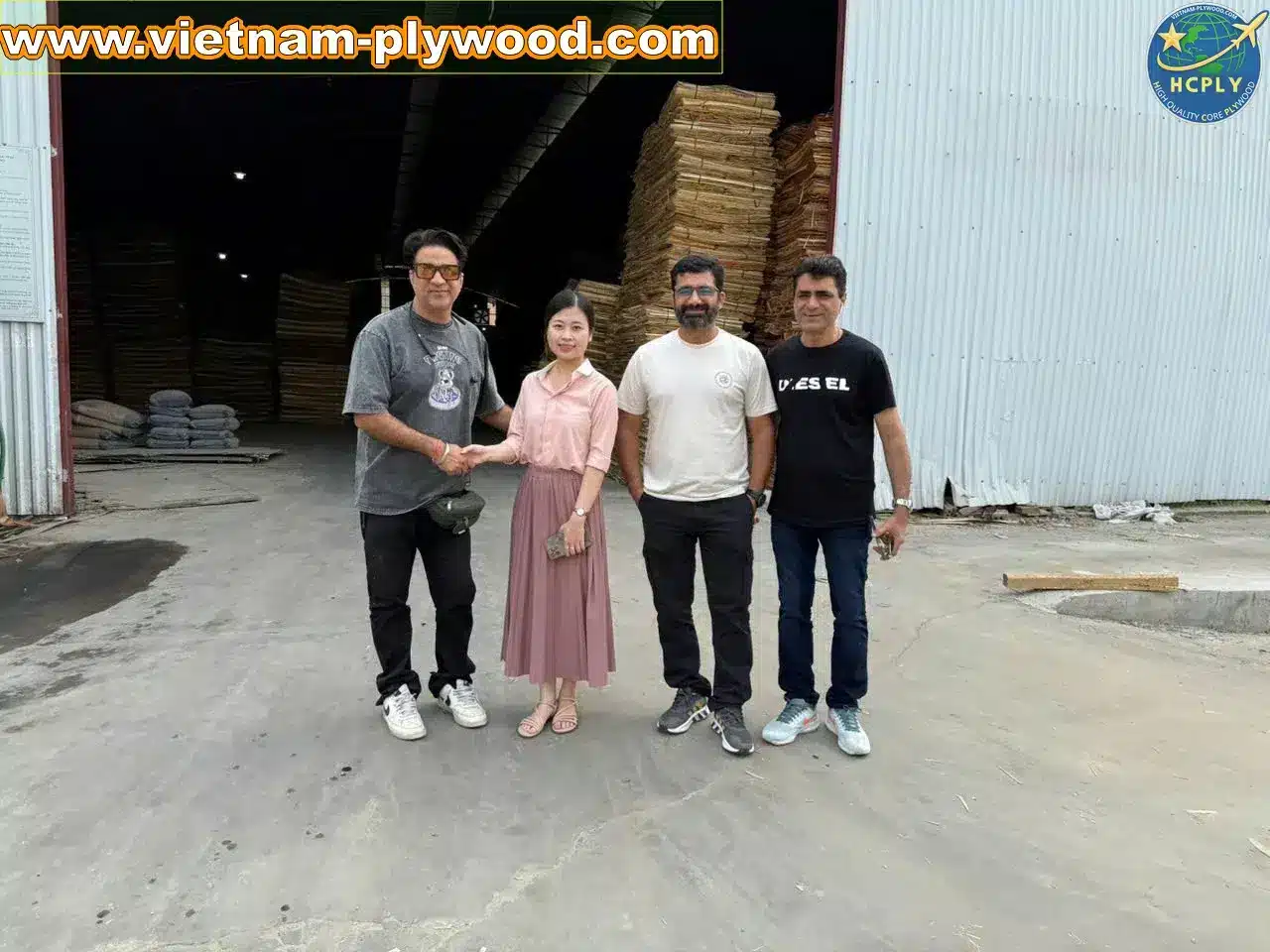 international buyers visit vietnam plywood factory hcply