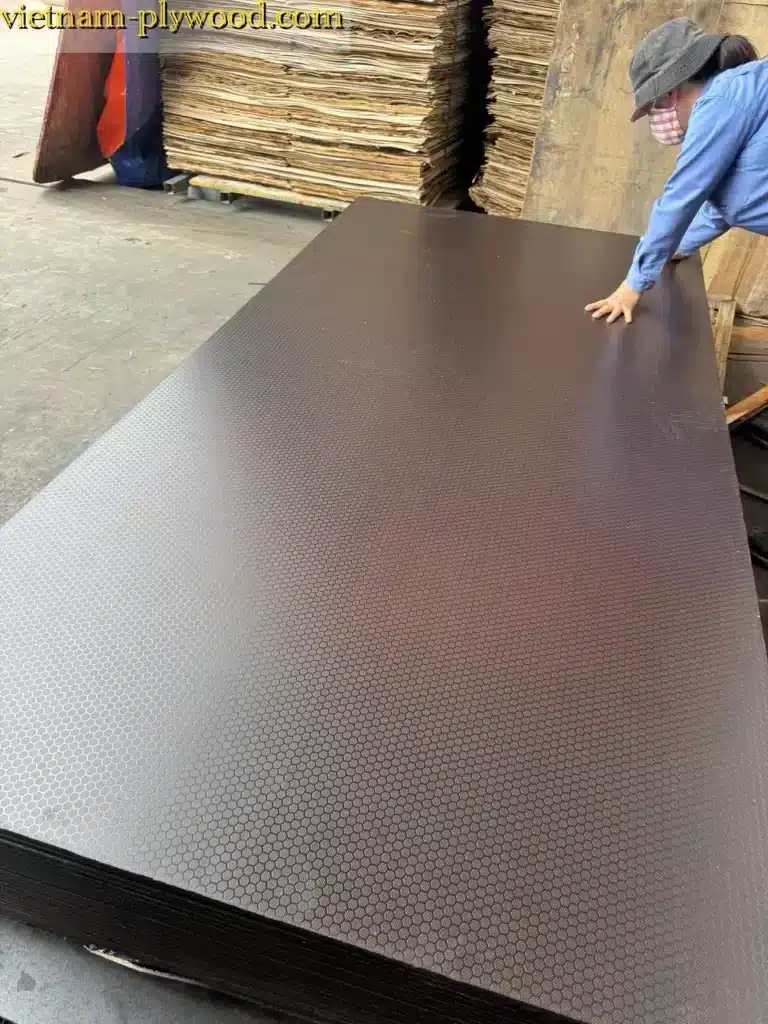 anti slip plywood vietnam hcply export