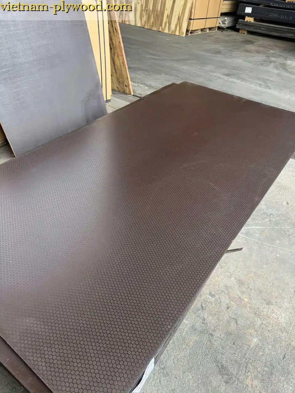 anti slip plywood vietnam hcply export
