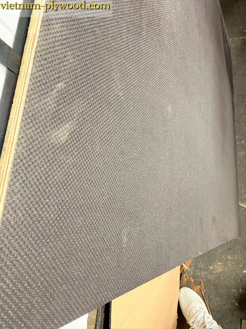 anti slip plywood vietnam hcply export